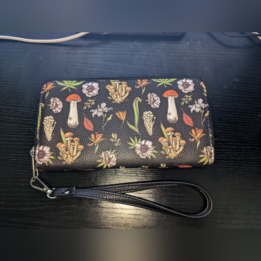 Mushroom Wallet